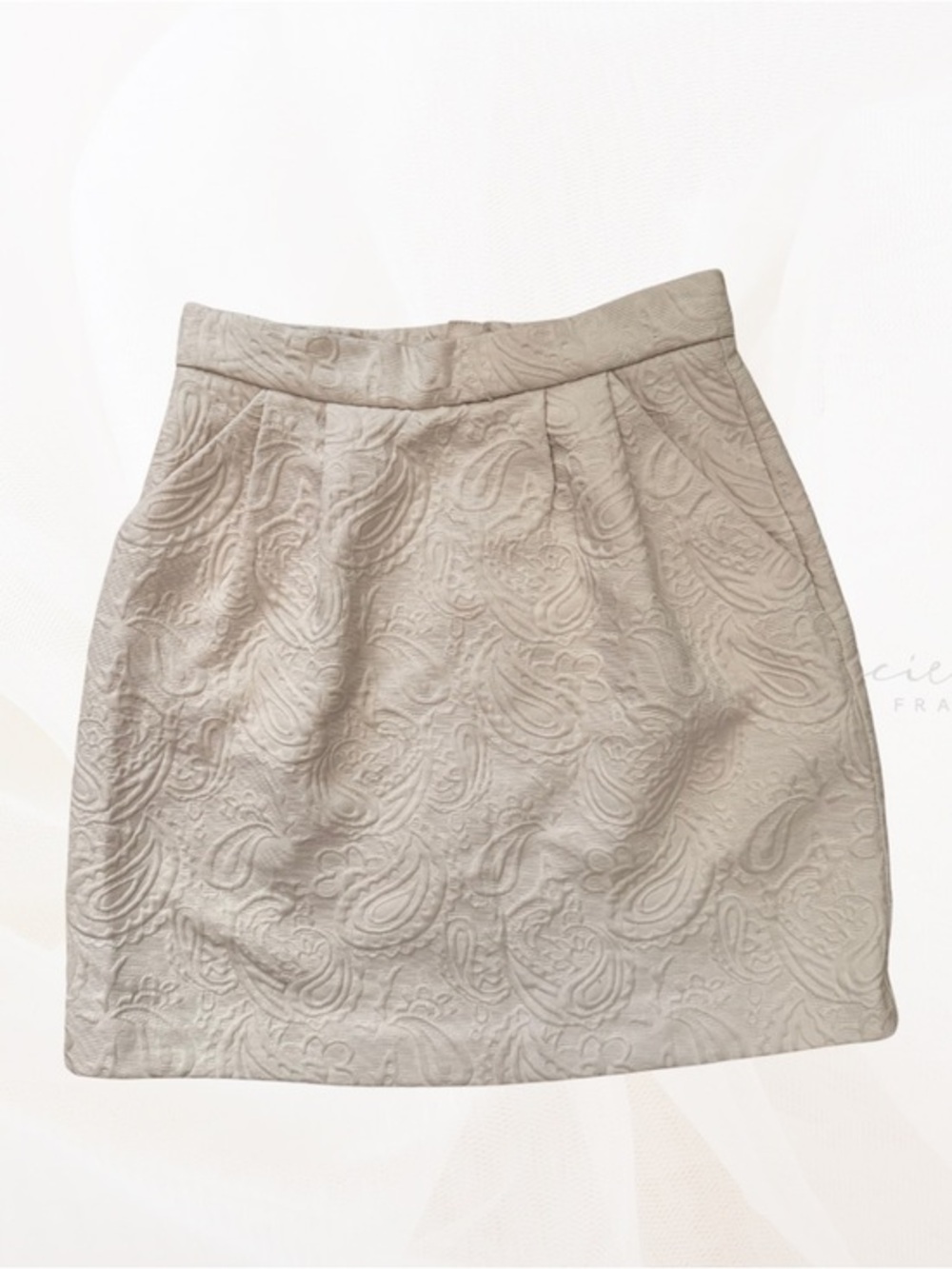 H&M Cream Paisley Embossed Mini Skirt